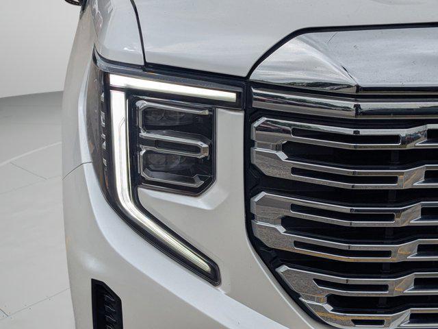 2022 GMC Sierra 1500 4WD Crew Cab Short Box Denali