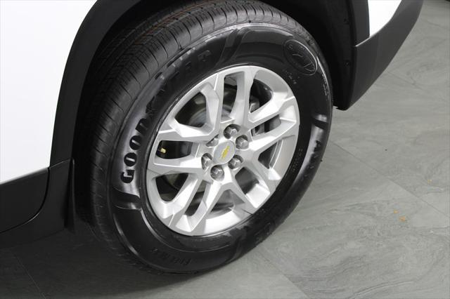 2023 Chevrolet Traverse FWD LS