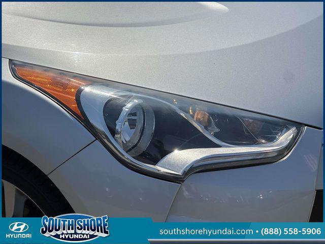 2016 Hyundai Veloster Base