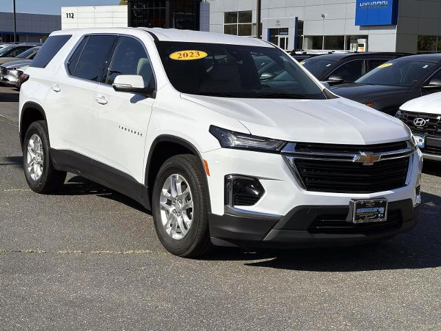 2023 Chevrolet Traverse AWD LS