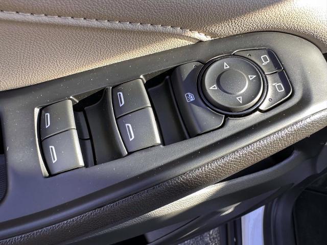 2023 Chevrolet Traverse AWD LS