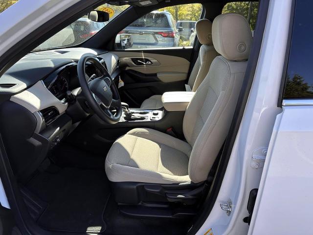 2023 Chevrolet Traverse AWD LS