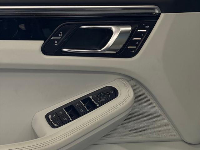 2023 Porsche Macan T
