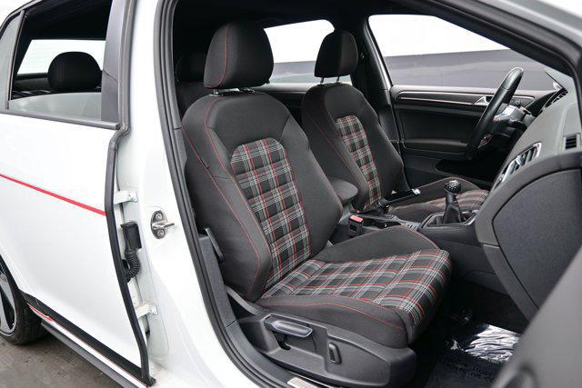 2018 Volkswagen Golf GTI 2.0T SE