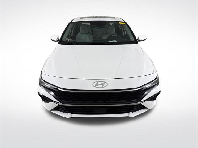 2025 Hyundai Elantra Hybrid Limited