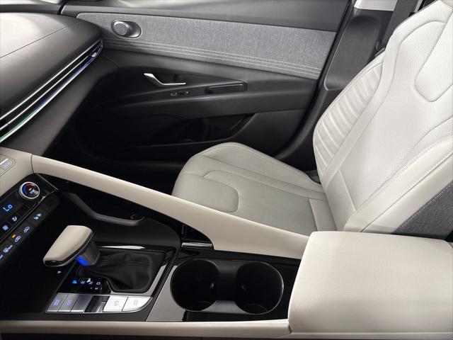 2025 Hyundai Elantra Hybrid Limited