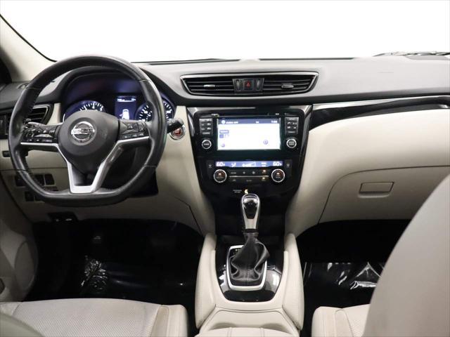 2017 Nissan Rogue Sport SL