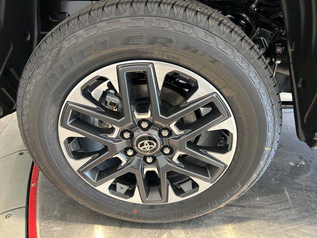 2026 Toyota Tundra Limited CrewMax 5.5' Bed