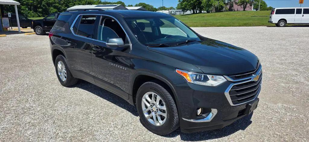 2021 Chevrolet Traverse FWD LT Cloth for sale in Waterloo, IL