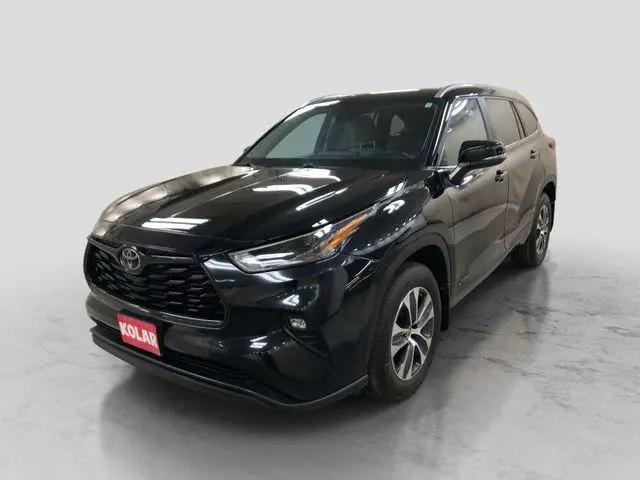 2024 Toyota Highlander XLE for sale in Hermantown, MN