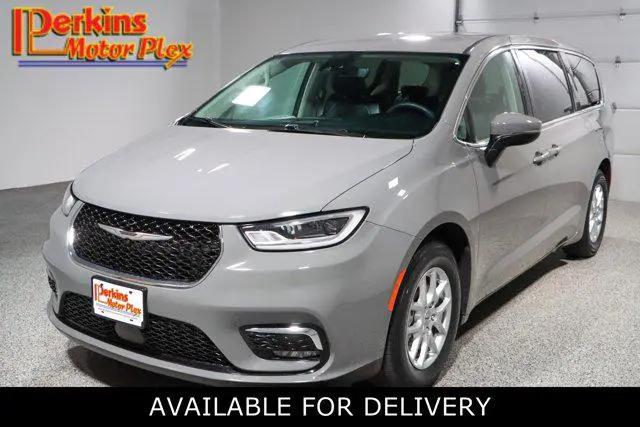 2023 Chrysler Pacifica Touring L for sale in Mayfield, KY