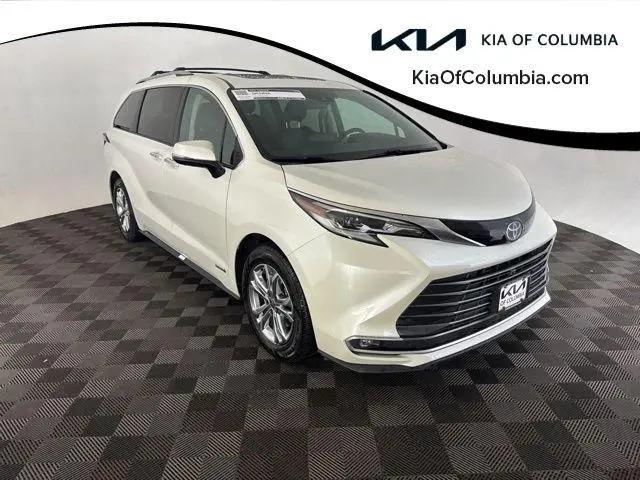 2021 Toyota Sienna Platinum for sale in Columbia, MO