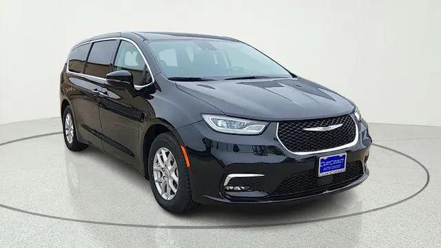 2024 Chrysler Pacifica Touring L for sale in Dallas, TX