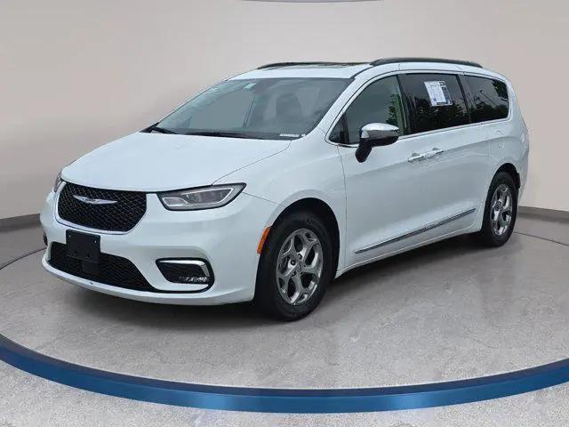 2023 Chrysler Pacifica Limited for sale in Raleigh, NC