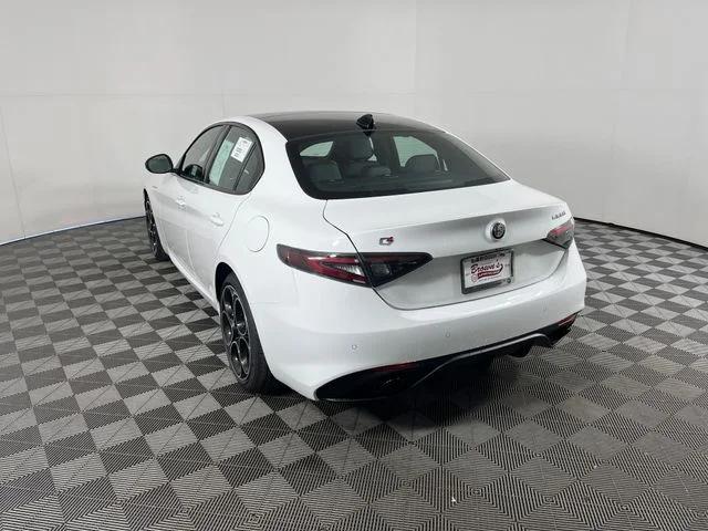 2026 Alfa Romeo Giulia GIULIA AWD 2026 Alfa Romeo Giulia GIULIA AWD