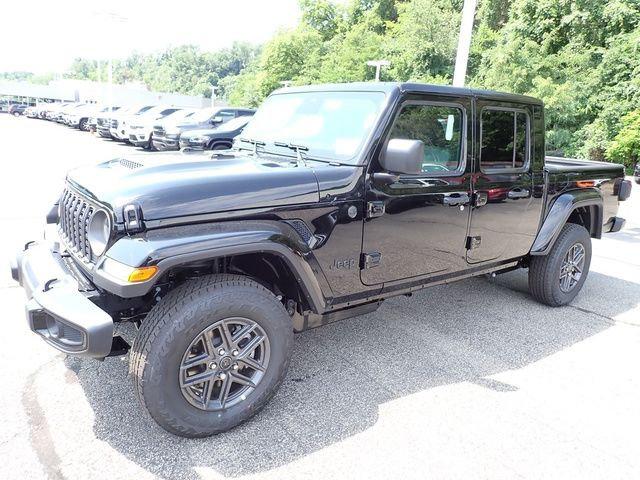 2026 Jeep Gladiator GLADIATOR SPORT S 4X4 2026 Jeep Gladiator GLADIATOR SPORT S 4X4