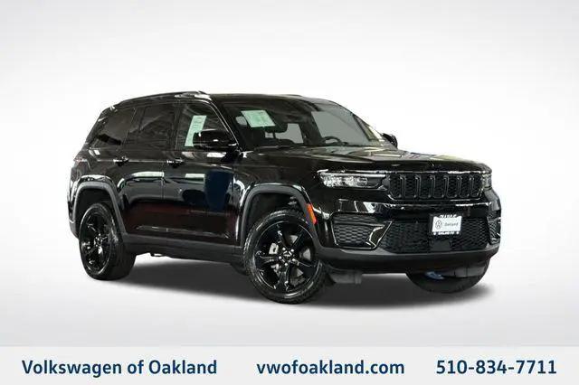 2023 Jeep Grand Cherokee Altitude 4x4 for sale in Oakland, CA
