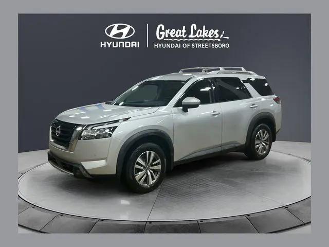 2022 Nissan Pathfinder SL 4WD for sale in Streetsboro, OH