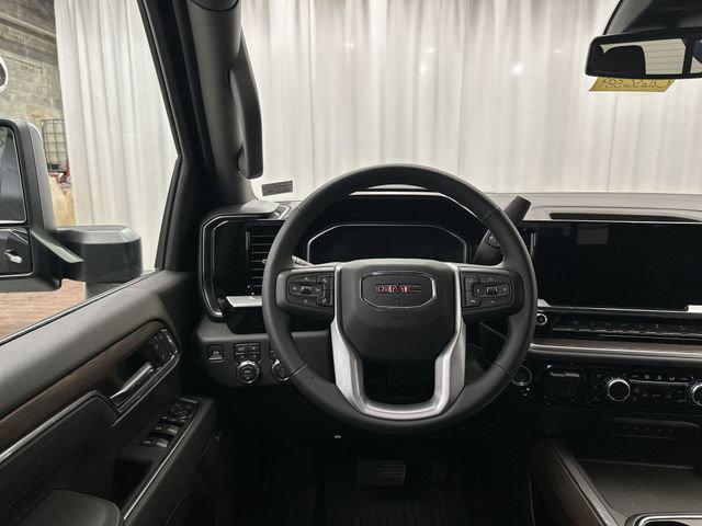 2026 GMC Sierra 2500HD Crew Cab, Standard Bed, SLT, 4WD