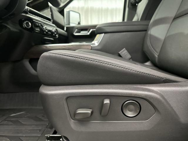 2026 GMC Sierra 2500HD Crew Cab, Standard Bed, SLT, 4WD