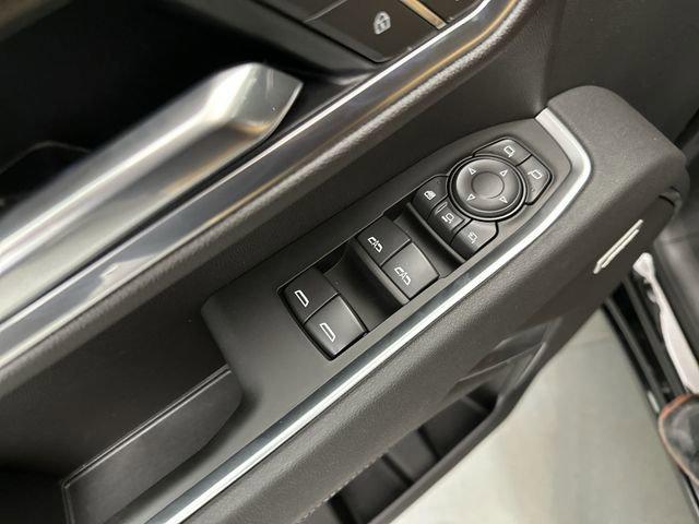 2026 GMC Sierra 2500HD Crew Cab, Standard Bed, SLT, 4WD