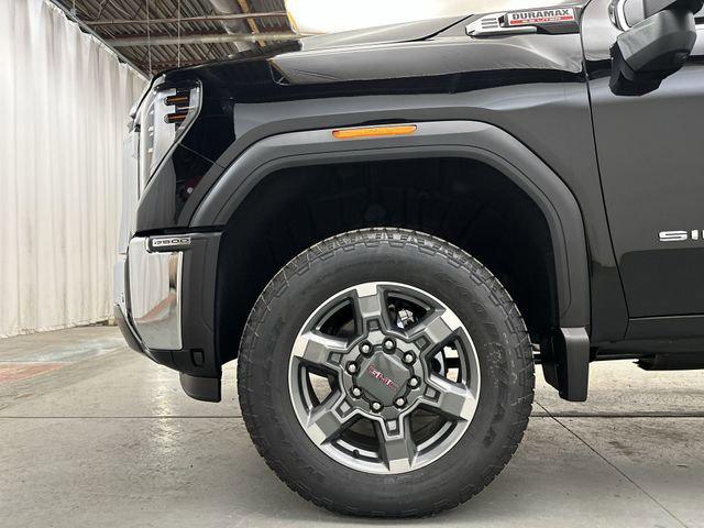 2026 GMC Sierra 2500HD Crew Cab, Standard Bed, SLT, 4WD