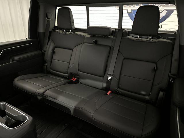 2026 GMC Sierra 2500HD Crew Cab, Standard Bed, SLT, 4WD