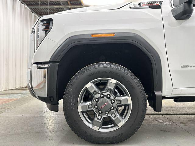 2026 GMC Sierra 2500HD Crew Cab, Standard Bed, SLT, 4WD