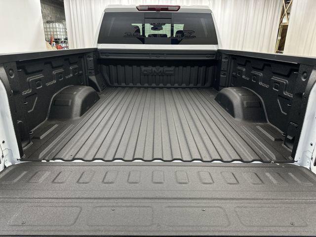 2026 GMC Sierra 2500HD Crew Cab, Standard Bed, SLT, 4WD