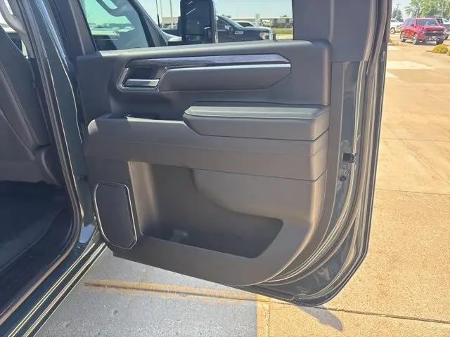 2026 Chevrolet Silverado 2500HD Crew Cab, Standard Bed, LTZ, 4WD
