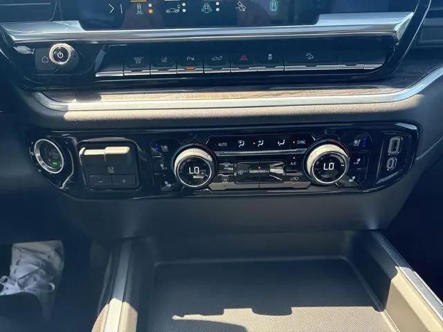 2026 Chevrolet Silverado 2500HD Crew Cab, Standard Bed, LTZ, 4WD