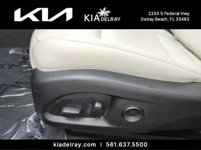2024 Cadillac CT4 Luxury