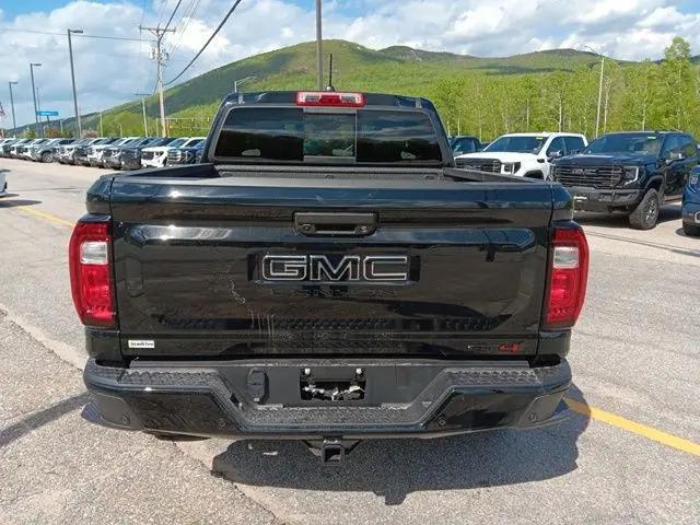 2026 GMC Canyon AT4, 4WD