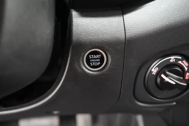 2024 Nissan Frontier Crew Cab SV 4x4