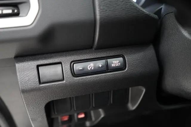 2024 Nissan Frontier Crew Cab SV 4x4