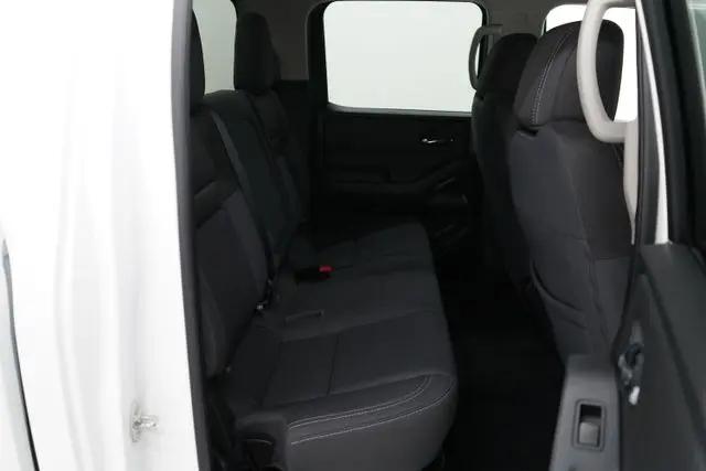 2024 Nissan Frontier Crew Cab SV 4x4