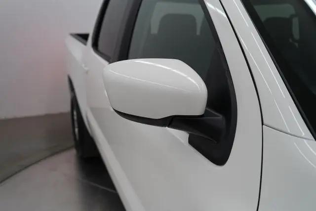 2024 Nissan Frontier Crew Cab SV 4x4