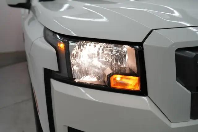 2024 Nissan Frontier Crew Cab SV 4x4