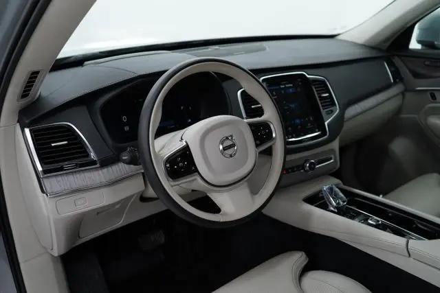 2025 Volvo XC90 B6 Ultra