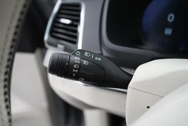 2025 Volvo XC90 B6 Ultra