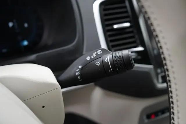 2025 Volvo XC90 B6 Ultra