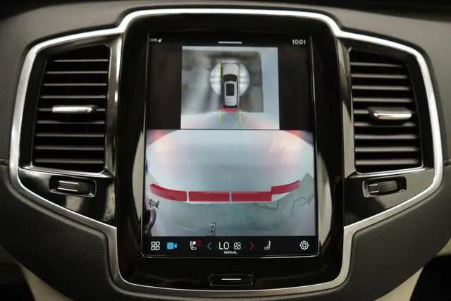 2025 Volvo XC90 B6 Ultra