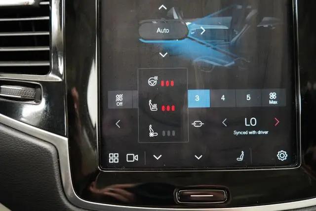 2025 Volvo XC90 B6 Ultra