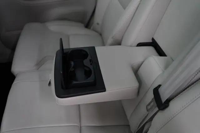 2025 Volvo XC90 B6 Ultra