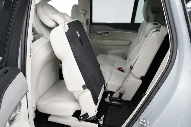 2025 Volvo XC90 B6 Ultra