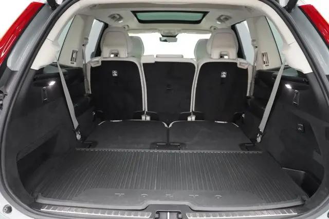 2025 Volvo XC90 B6 Ultra