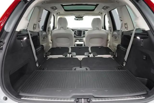 2025 Volvo XC90 B6 Ultra