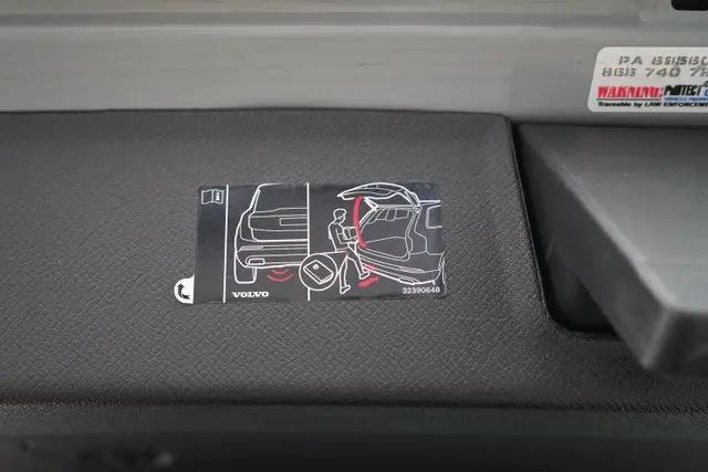 2025 Volvo XC90 B6 Ultra