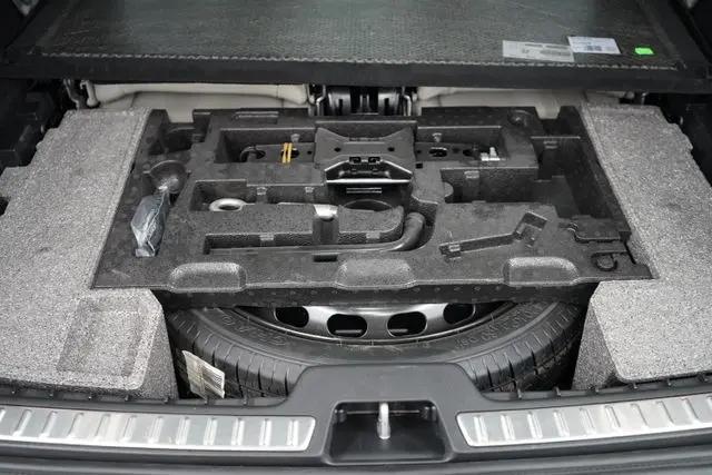 2025 Volvo XC90 B6 Ultra