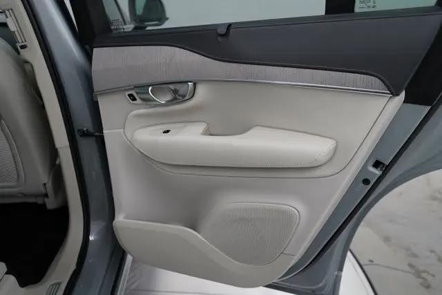 2025 Volvo XC90 B6 Ultra